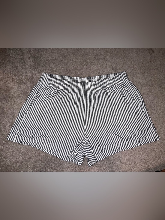 Old Navy Pants - Old Navy Navy Blue & White Striped Linen Women's Shorts